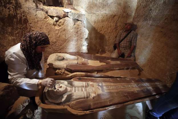 Sarcofagi ritrovati nei pressi di GIZA (Egitto)